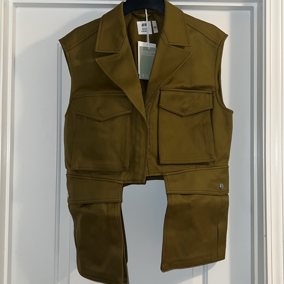 Studio collection twill utility vest - Picture 6 of 10